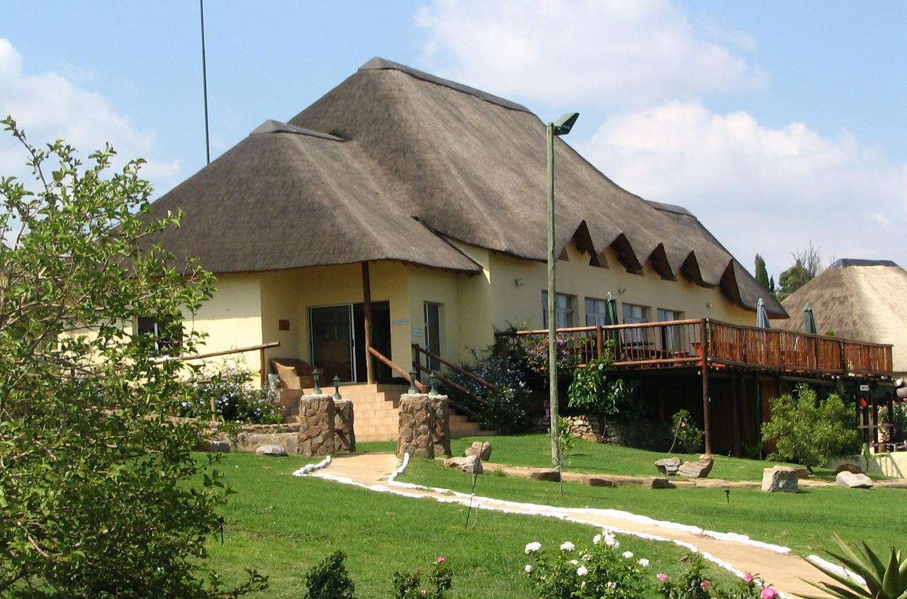 The Nutbush Boma Lodge Hekpoort Exteriér fotografie